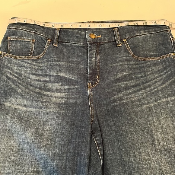 Chico’s So Slimming Girlfriend Ankle Size 2R - Picture 4 of 16